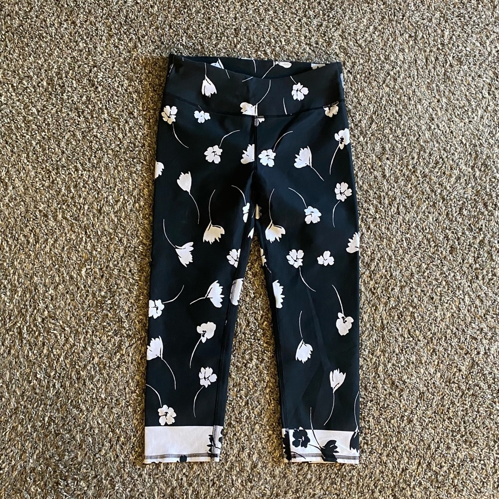 NEW Fabletic Salar capri leggings
